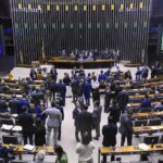 Católicos serão o triplo dos evangélicos na Câmara Federal