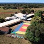 Comunidade do Rio dos Couros ganha nova unidade educacional; gestão Emanuel Pinheiro já entregou 22ª escolas totalmente reformadas