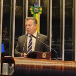 No Senado, governador defende “trava” para evitar aumento de impostos aos brasileiros