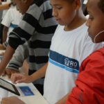 Governo Lula irá conectar 138,4 mil escolas até 2026