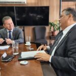 Governador recebe ministro da Justiça para entrega de armas, viaturas e anúncio de recursos para Centro de Formação das forças de segurança