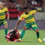 Flamengo vence Cuiabá na despedida de Filipe Luís e Rodrigo Caio no Maracanã