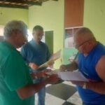 Prefeitura de Cuiabá entrega títulos definitivos de propriedade em 15 bairros