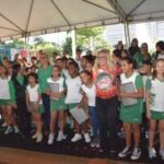 Coral Infantojuvenil ‘Canto da Gurizada’ encanta em apresentação na Praça Alencastro