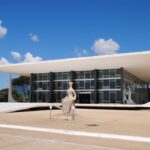 Após reunião com governador, ministro do STF marca audiência de conciliação