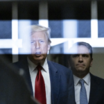 Juiz impõe ordem de silêncio a Donald Trump