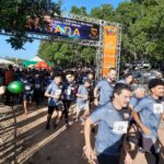 Polícia Militar reúne 2,5 mil pessoas em tradicional corrida com obstáculos em Cuiabá