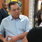 Botelho comemora venda de vagões do VLT para Governo da Bahia