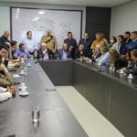 Governo de MT se reúne com comerciantes do Shopping Popular e deve liberar linhas de crédito