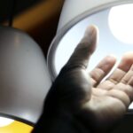 Aneel muda bandeira tarifária para vermelha patamar 2