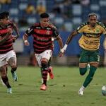 Flamengo vence de virada e afunda o Cuiabá na zona de rebaixamento