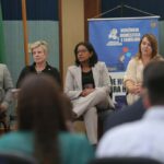 Botelho recebe homenagem pelo trabalho de combate à violência doméstica