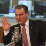 Fávaro retorna ao Ministério da Agricultura e viaja para missão oficial em Angola