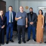 Embaixador do Peru visita prefeitura e discute parcerias para o turismo e economia