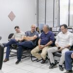 Prefeito discute projetos de modernização na construção civil