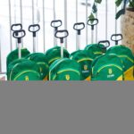 Prefeito acompanha entrega de kits escolares e reforça compromisso com a qualidade