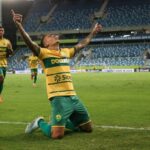 Cuiabá vence o Amazonas e volta ao G4 da Série B