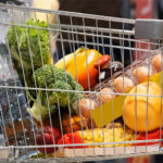 Preço de oito dos 13 itens da cesta básica cai e reduz custo do mantimento em Cuiabá