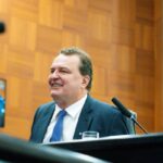 De autoria do deputado Max, Mato Grosso é referência nacional com a lei da linguagem simples