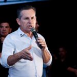 Governador defende lei que coloque facções como terroristas: “Todo dia matam 100”