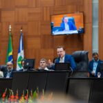 Max Russi homenageia profissionais que atuam no desenvolvimento e o cuidado com a população