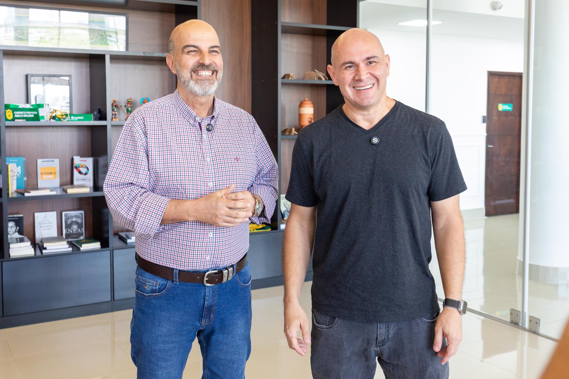 Prefeitura de Cuiabá paga R$ 12 milhões de premiação para servidores por avanços na educação municipal