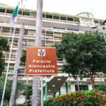 Prefeitura de Cuiabá paga salários com bônus de desempenho aos professores e técnicos da educação