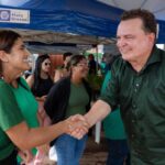 Max Russi acompanha assinaturas de convênios e entregas na região sul