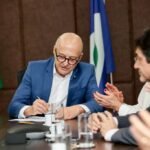 Governo de MT firma parceria para revitalização de quadras e campos em bairros de Cuiabá