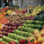 Alta dos hortifrutis pressiona bolso e leva cesta básica ao maior preço já registrado