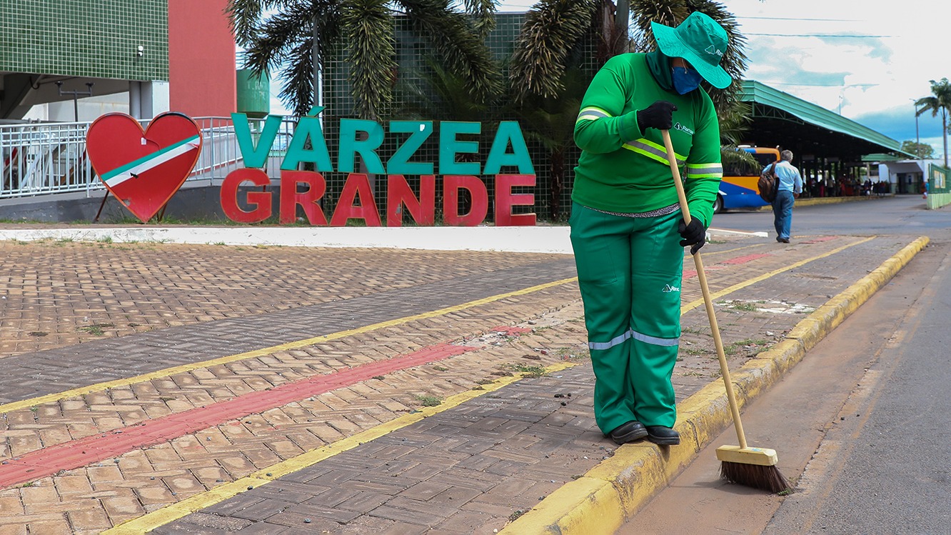 VG em Ação realiza mutirão de limpeza e manutenção urbana em diversos bairros de Várzea Grande