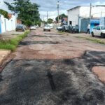 Seis bairros de Várzea Grande recebem melhorias nas vias nesta segunda-feira (11)