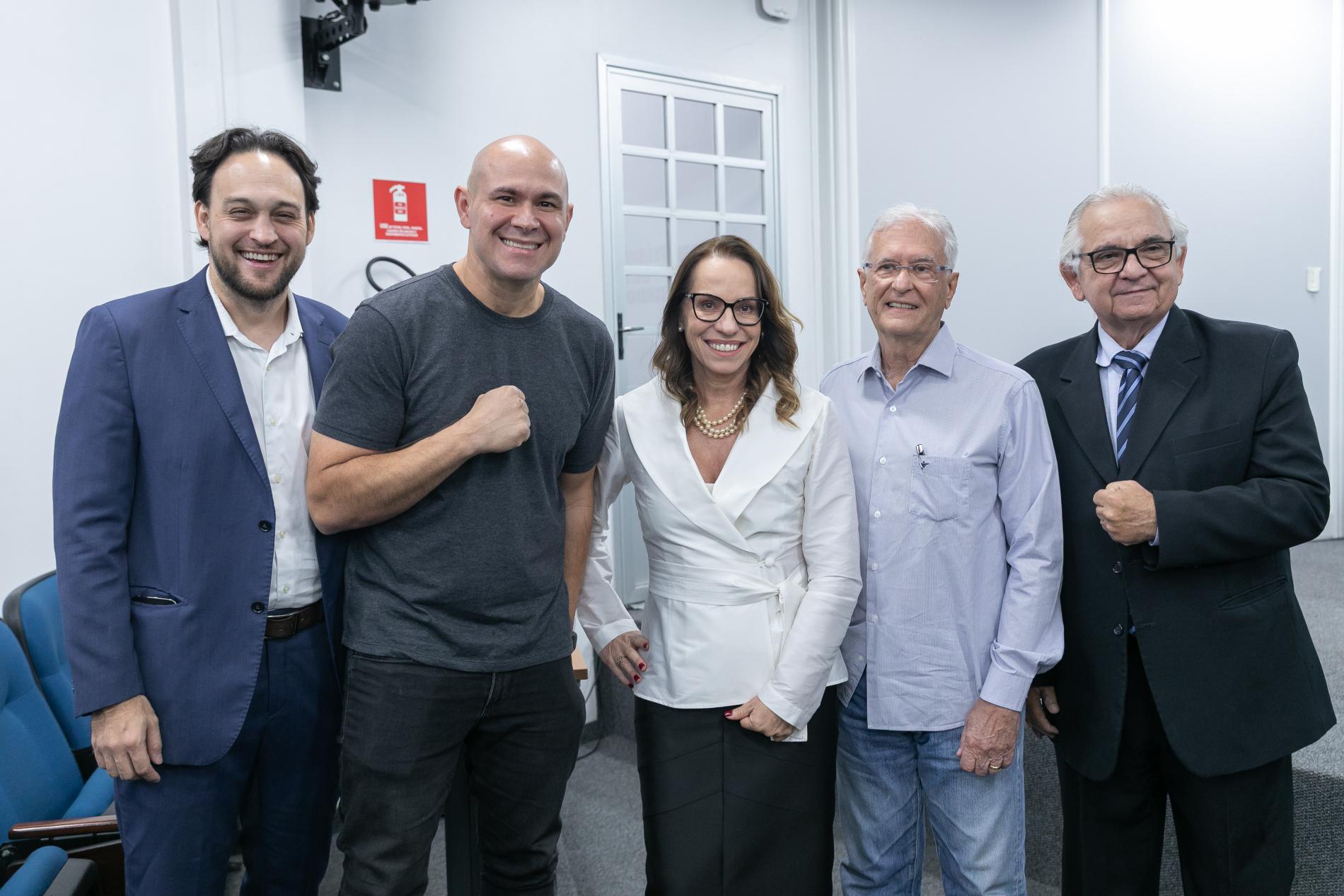 Prefeito e secretários prestigiam posse de Ana Luiza Peterlini como procuradora de Justiça