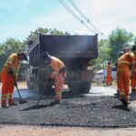 Secretaria de Viação e Obras realiza 71 ações de manutenção em 18 bairros de Várzea Grande