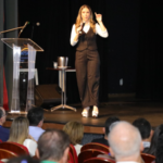 Palestra da Fecomércio-MT esclarece dúvidas de empresários sobre o fim da escala 6×1